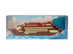 שוקולד מפוסל בצורת יאכטה