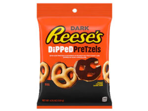 בייגלה טבול בשוקולד מריר וחמאת בוטנים - <span class='eng'>RISSES DIPPED PRETZELS</span>