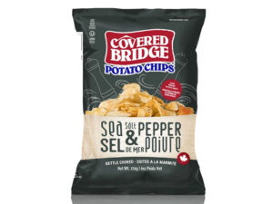 צ'יפס קנדי איכותי באריזת ענק עם מלח ים ופלפל  - <span class='eng'>COVERED BRIDGE SEL DE MER & POIVRE</span>