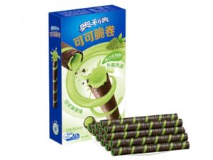 גליליות שוקו במילוי קרם מאצ'ה - Oreo Wafer Roll Matcha