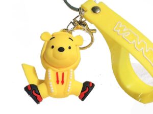 מחזיק מפתחות 3D פו הדוב עם חולצה - WINNIE THE POOH