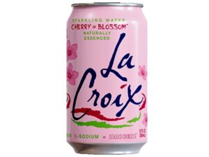מים מוגזים בטעם דובדבן - LA CROIX CHERRY BLOSSOM
