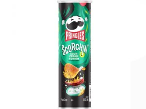 פרינגלס בטעם שמנת חמוצה ובצל חריף אש - Pringles Scorchin' Sour Cream Onion
