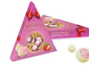 מארז משולש כדורי שוקולד לבן ממולא קרם תות - Lexus White Chocolate Strawberry